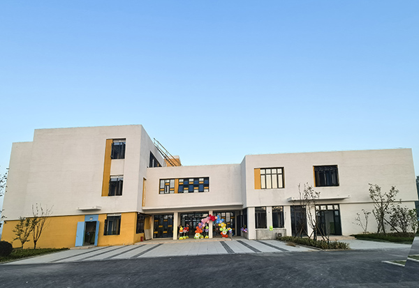 八分公司任橋鎮(zhèn)中心幼兒園項(xiàng)目部誠(chéng)信護(hù)航順利開(kāi)園